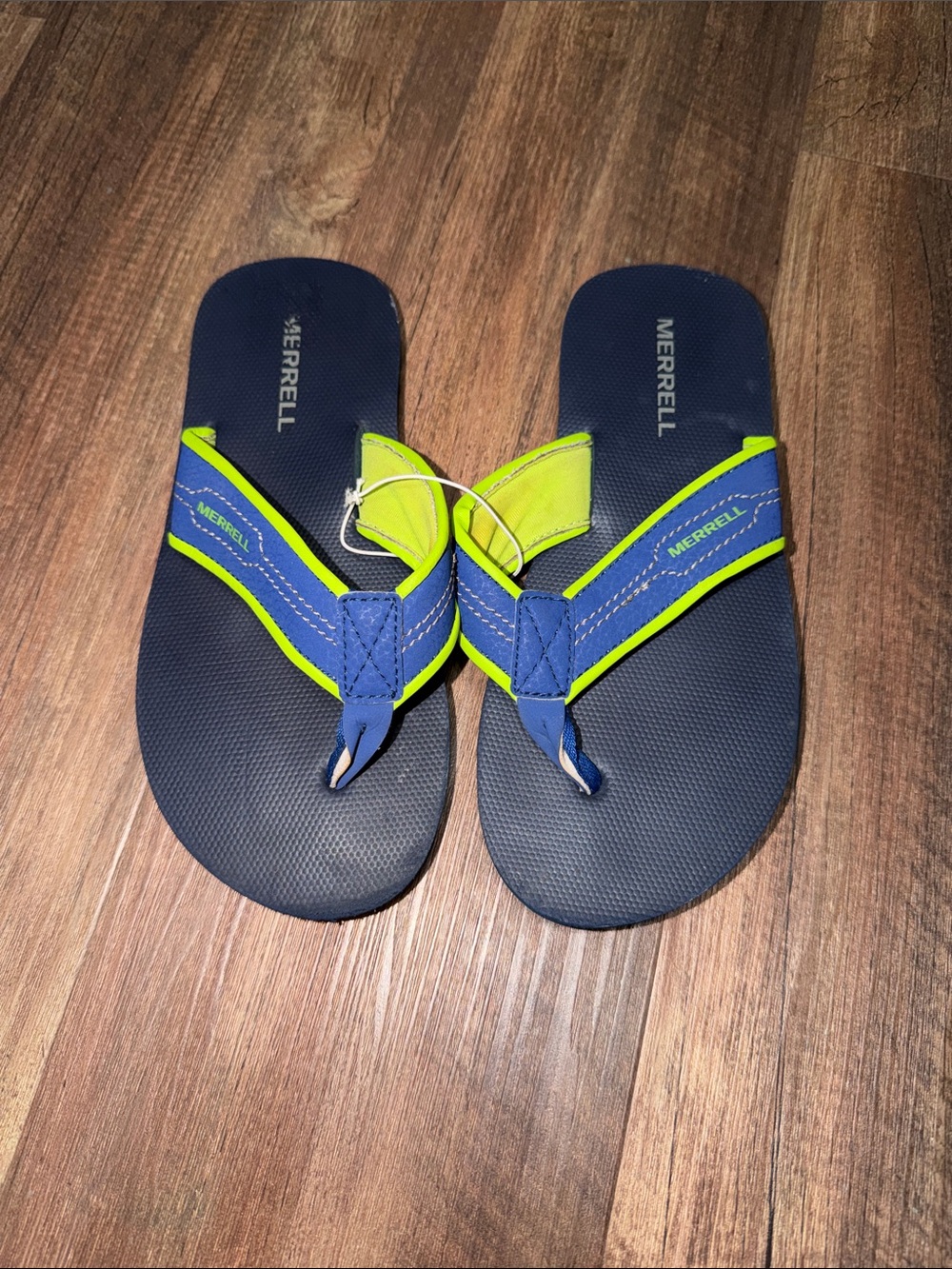 Kids Merrell Hydro Flip Flops size 4